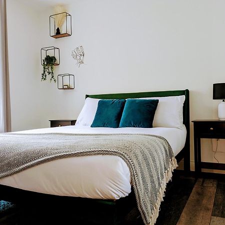 Sterling Stylish 2 Bedroom Central Modern Apartment Darlington  Ngoại thất bức ảnh