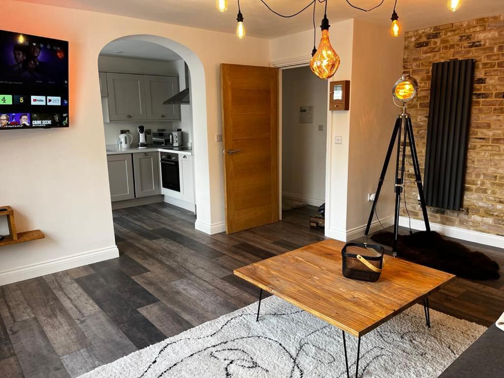 Sterling Stylish 2 Bedroom Central Modern Apartment Darlington  Ngoại thất bức ảnh