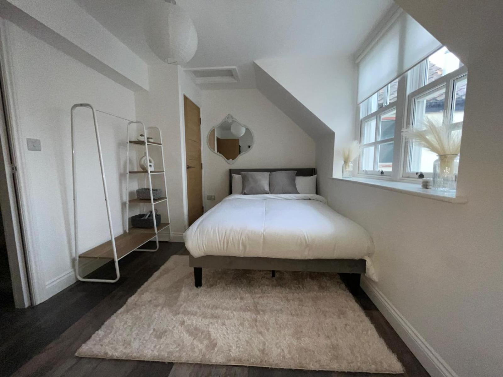 Sterling Stylish 2 Bedroom Central Modern Apartment Darlington  Ngoại thất bức ảnh